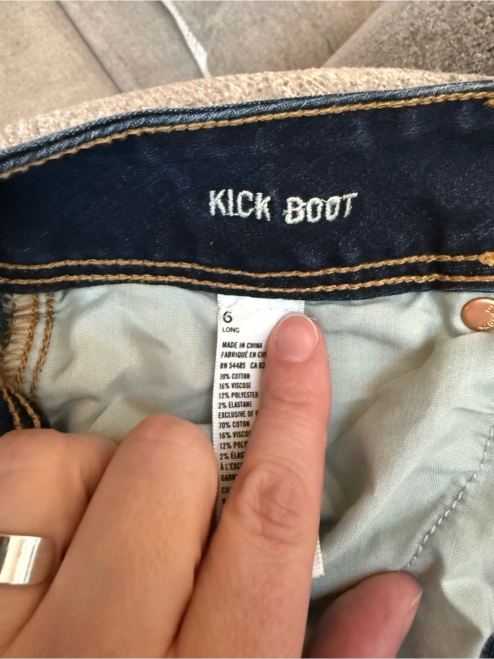 American Eagle Outfitters Dark Blue Flare Jeans - Picture 9 of 9